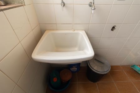 Apartamento para alugar com 54m², 2 quartos e 1 vaga Apartamento para alugar com 54m², 2 quartos e 1 vagaCozinha e Área de Serviço