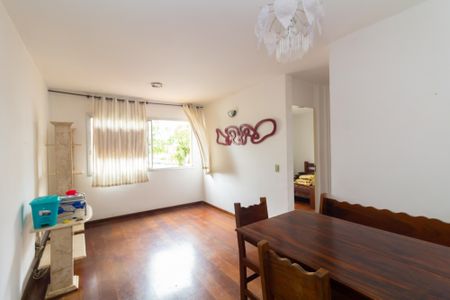 Sala de apartamento para alugar com 2 quartos, 54m² em Itaquera, São Paulo