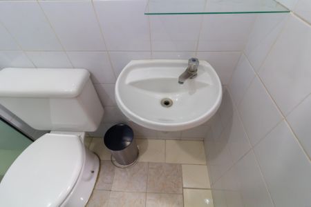 Apartamento para alugar com 54m², 2 quartos e 1 vaga Apartamento para alugar com 54m², 2 quartos e 1 vagaBanheiro