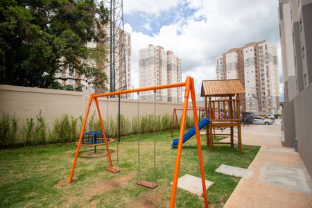 Apartamento para alugar com 41m², 2 quartos e 1 vaga Apartamento para alugar com 41m², 2 quartos e 1 vagaÁrea comum - Playground