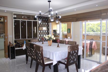 Apartamento para alugar com 151m², 3 quartos e 2 vagasSala