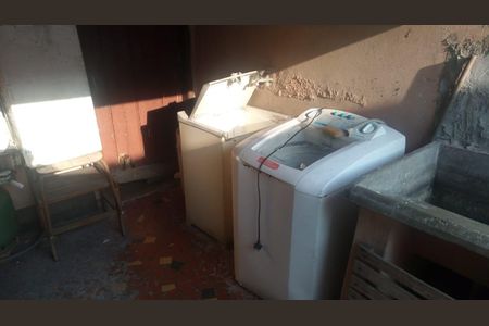 Casa à venda com 4 quartos, 240m² em Vila Curuçá, Santo André