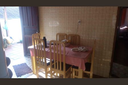 Casa à venda com 4 quartos, 240m² em Vila Curuçá, Santo André