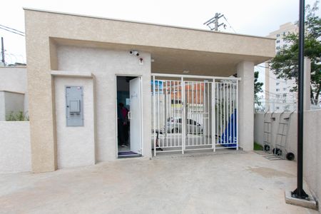 Apartamento para alugar com 32m², 2 quartos e sem vaga Apartamento para alugar com 32m², 2 quartos e sem vagaÁrea comum - Entrada - Portaria