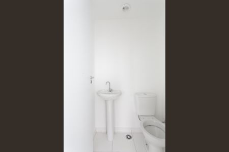 Apartamento para alugar com 32m², 2 quartos e sem vaga Apartamento para alugar com 32m², 2 quartos e sem vagaBanheiro