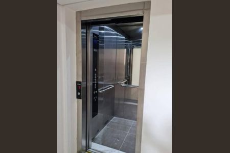 Apartamento à venda com 68m², 3 quartos e 1 vaga Apartamento à venda com 68m², 3 quartos e 1 vagaelevador