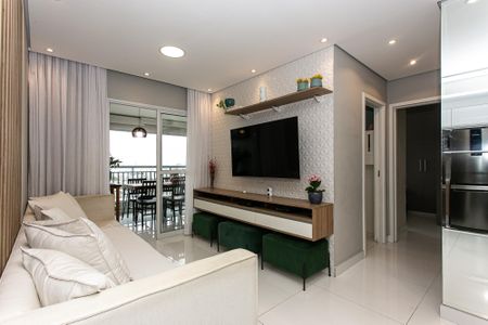 Sala de apartamento à venda com 2 quartos, 69m² em Chácara Seis de Outubro, São Paulo