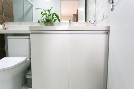 Apartamento à venda com 69m², 2 quartos e 1 vaga Apartamento à venda com 69m², 2 quartos e 1 vagaBanheiro da Suíte