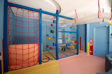 Studio para alugar com 25m², 1 quarto e sem vaga Studio para alugar com 25m², 1 quarto e sem vagaÁrea Comum - Brinquedoteca