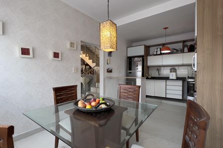 Casa à venda com 200m², 3 quartos e 2 vagasCozinha