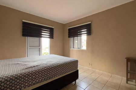 Casa à venda com 200m², 3 quartos e 2 vagasSuíte