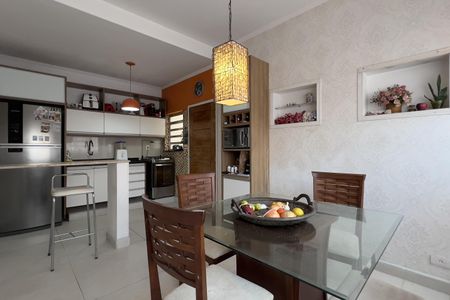 Casa à venda com 200m², 3 quartos e 2 vagasCozinha