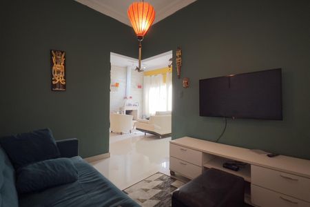 Casa à venda com 200m², 3 quartos e 2 vagasSala de TV