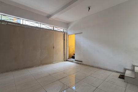 Casa à venda com 200m², 3 quartos e 2 vagasGaragem