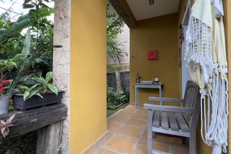 Casa à venda com 200m², 3 quartos e 2 vagasÁrea externa