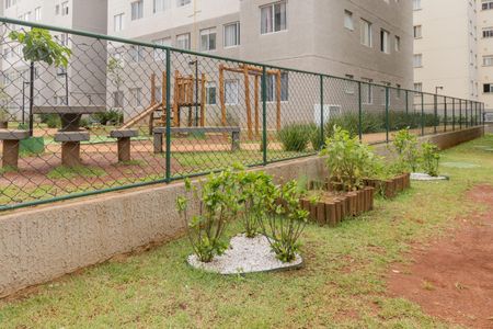 Apartamento para alugar com 41m², 2 quartos e sem vaga Apartamento para alugar com 41m², 2 quartos e sem vagaÁrea comum - Horta comunitária