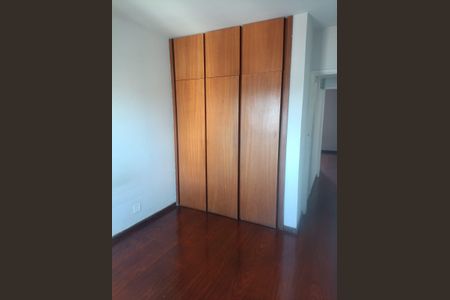 Quarto 1 de apartamento para alugar com 2 quartos, 60m² em Centro, Uberlândia