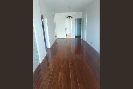 Sala  de apartamento para alugar com 2 quartos, 60m² em Centro, Uberlândia