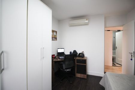 Apartamento à venda com 140m², 3 quartos e 1 vagaQuarto 