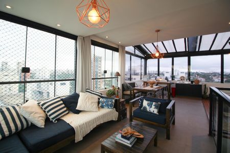 Apartamento à venda com 140m², 3 quartos e 1 vagaCobertura privativa 