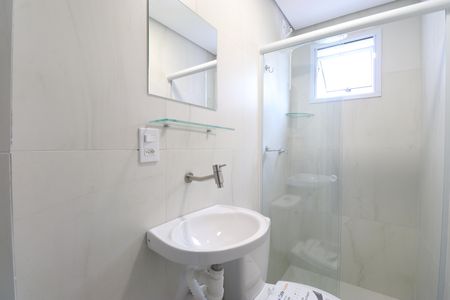 Banheiro de kitnet/studio para alugar com 1 quarto, 20m² em Barra Funda, São Paulo