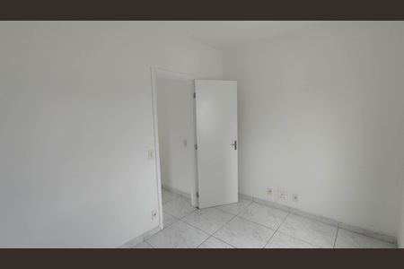 Quarto 2 de apartamento para alugar com 2 quartos, 56m² em Jardim Sao Luiz, Ferraz de Vasconcelos
