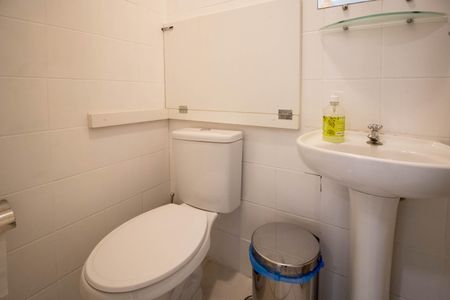 Casa para alugar com 30m², 1 quarto e 1 vagaLavabo