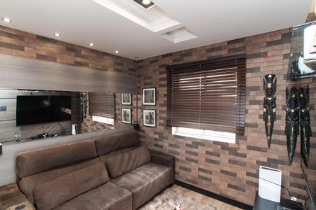 Sala de casa à venda com 4 quartos, 140m² em Vila Paiva, São Paulo