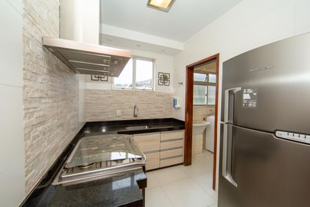 Apartamento para alugar com 120m², 4 quartos e 2 vagasCOZINHA