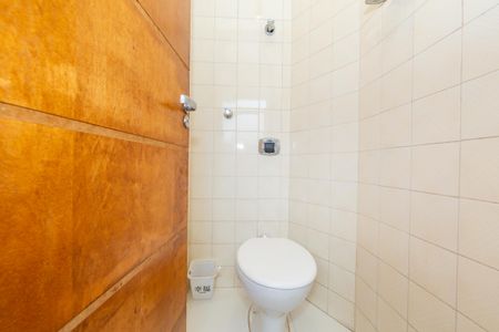 Apartamento para alugar com 120m², 4 quartos e 2 vagasBANHEIRO DE EMPREGADA