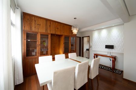 Apartamento para alugar com 120m², 4 quartos e 2 vagasSALA