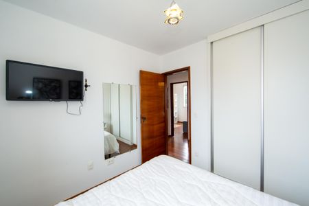 Apartamento para alugar com 120m², 4 quartos e 2 vagasQUARTO2
