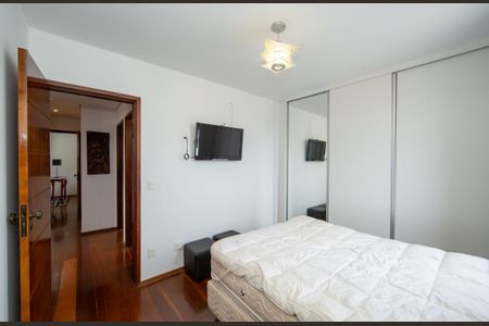 Apartamento para alugar com 120m², 4 quartos e 2 vagasQUARTO3