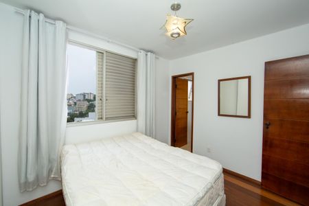 Apartamento para alugar com 120m², 4 quartos e 2 vagasQUARTO3