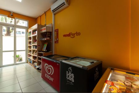 Apartamento à venda com 71m², 2 quartos e 1 vagaÁrea Comum