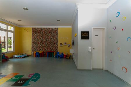 Apartamento à venda com 71m², 2 quartos e 1 vagaÁrea Comum