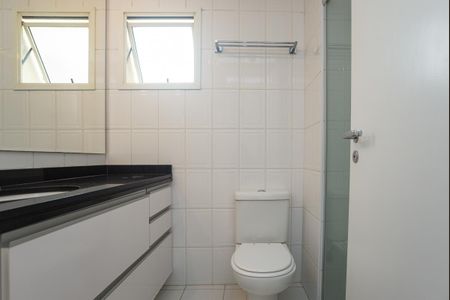 Apartamento à venda com 71m², 2 quartos e 1 vagaBanheiro do quarto 1 Suíte