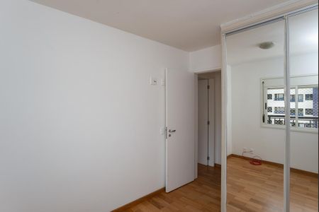 Apartamento à venda com 71m², 2 quartos e 1 vagaQuarto 2