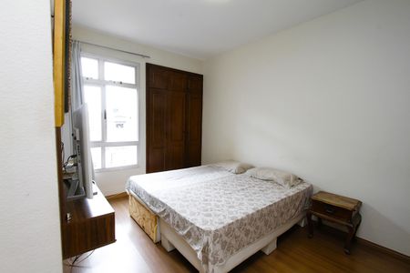 Apartamento para alugar com 135m², 3 quartos e sem vagaQuarto 3 - Suíte