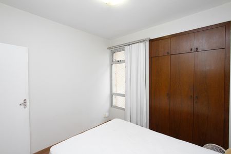 Apartamento para alugar com 135m², 3 quartos e sem vagaQuarto 2