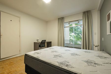 Quarto 1 de apartamento para alugar com 2 quartos, 130m² em Cerqueira César, São Paulo