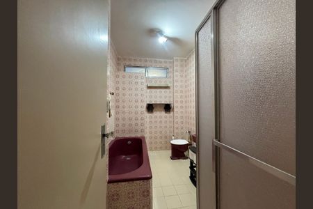 Apartamento para alugar com 148m², 3 quartos e sem vagaBanheiro social 