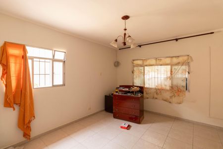 Sala de casa à venda com 2 quartos, 250m² em Vila California, São Paulo