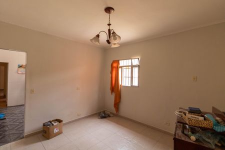 Casa para alugar com 250m², 2 quartos e 2 vagasSala