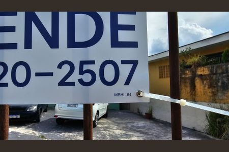 Casa à venda com 330m², 3 quartos e 5 vagasPlaca MBHL-64