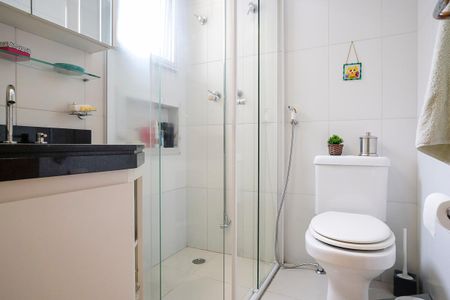 Banheiro da suíte  de apartamento à venda com 3 quartos, 97m² em Vila Caminho do Mar, São Bernardo do Campo