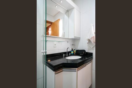 Apartamento à venda com 97m², 3 quartos e 2 vagasBanheiro 