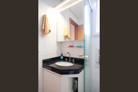 Apartamento à venda com 97m², 3 quartos e 2 vagasBanheiro da suíte 