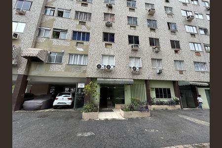Apartamento para alugar com 61m², 2 quartos e sem vagaFachada