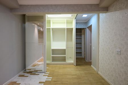 Closet de apartamento à venda com 2 quartos, 68m² em Vila Sonia, São Paulo